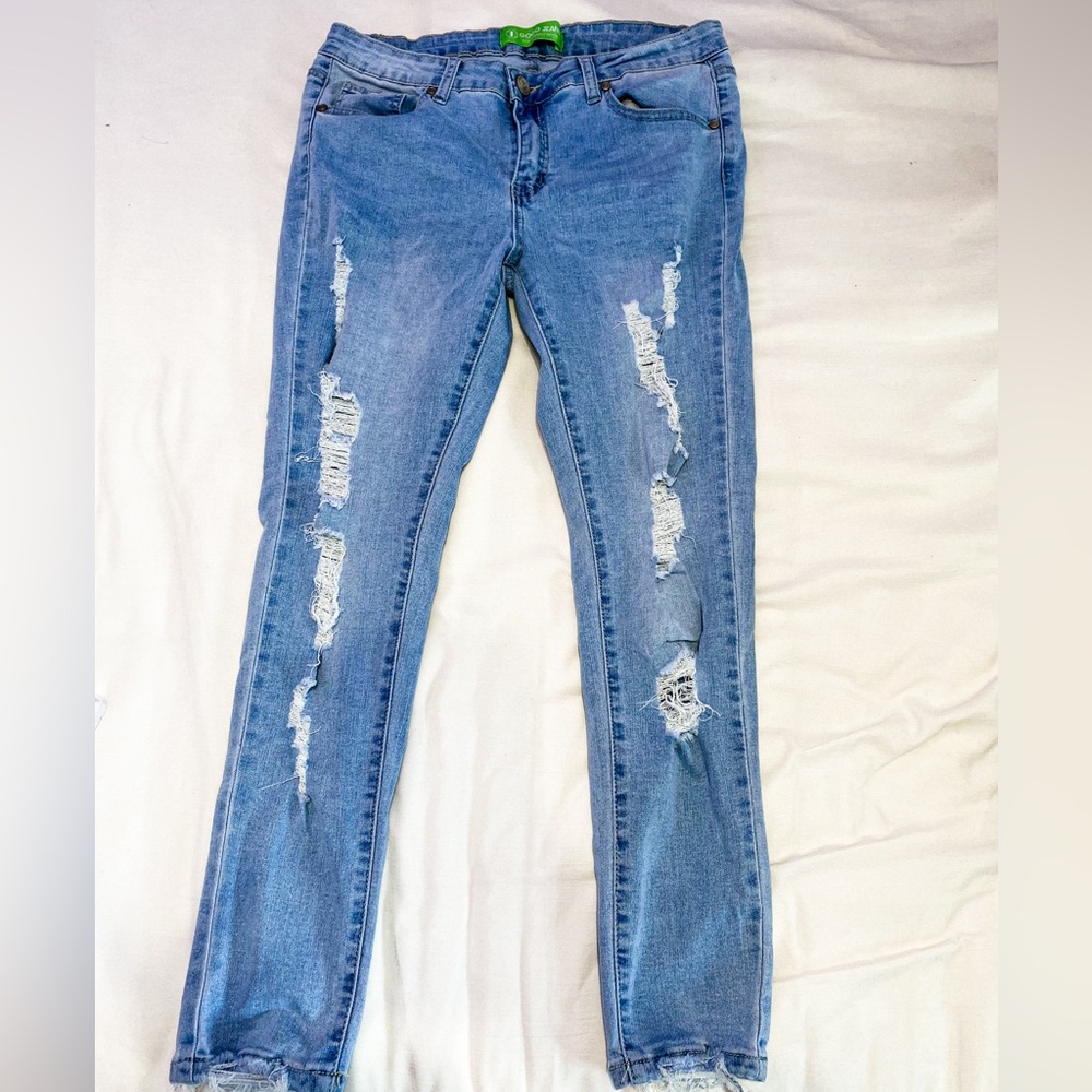 GOGO ripped jeans
